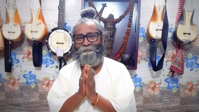 কুষ্টিয়ায় পীর শামীম রেজা হত্যা, ভাইরাল ছবি ঘিরে শফি মণ্ডলের বাড়িতে নিরাপত্তা