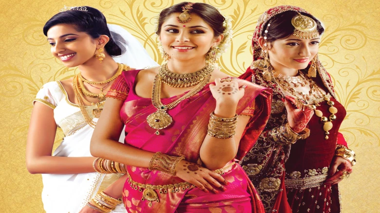 দেশের বাজারে কমল স্বর্ণের দাম, ভরিতে কমেছে ৩ হাজার ২৬৬ টাকা